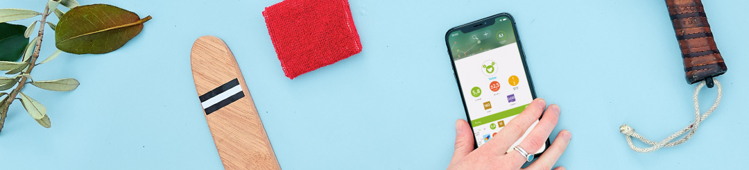 Flatlay with mySugr App on a Smartphone Screen